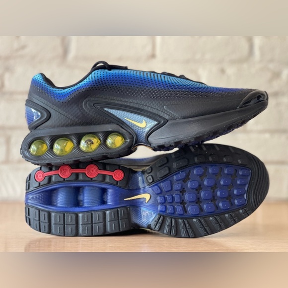 Nike Air Max DN Sky Blue Hyper Blue Black Running Shoes